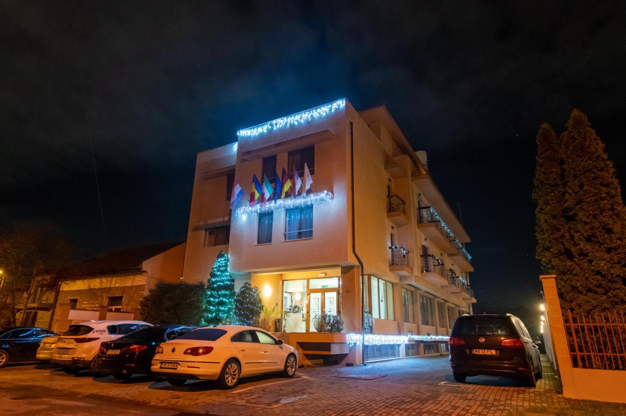 Hotel Oxford By Timhotels Temeşvar Dış mekan fotoğraf