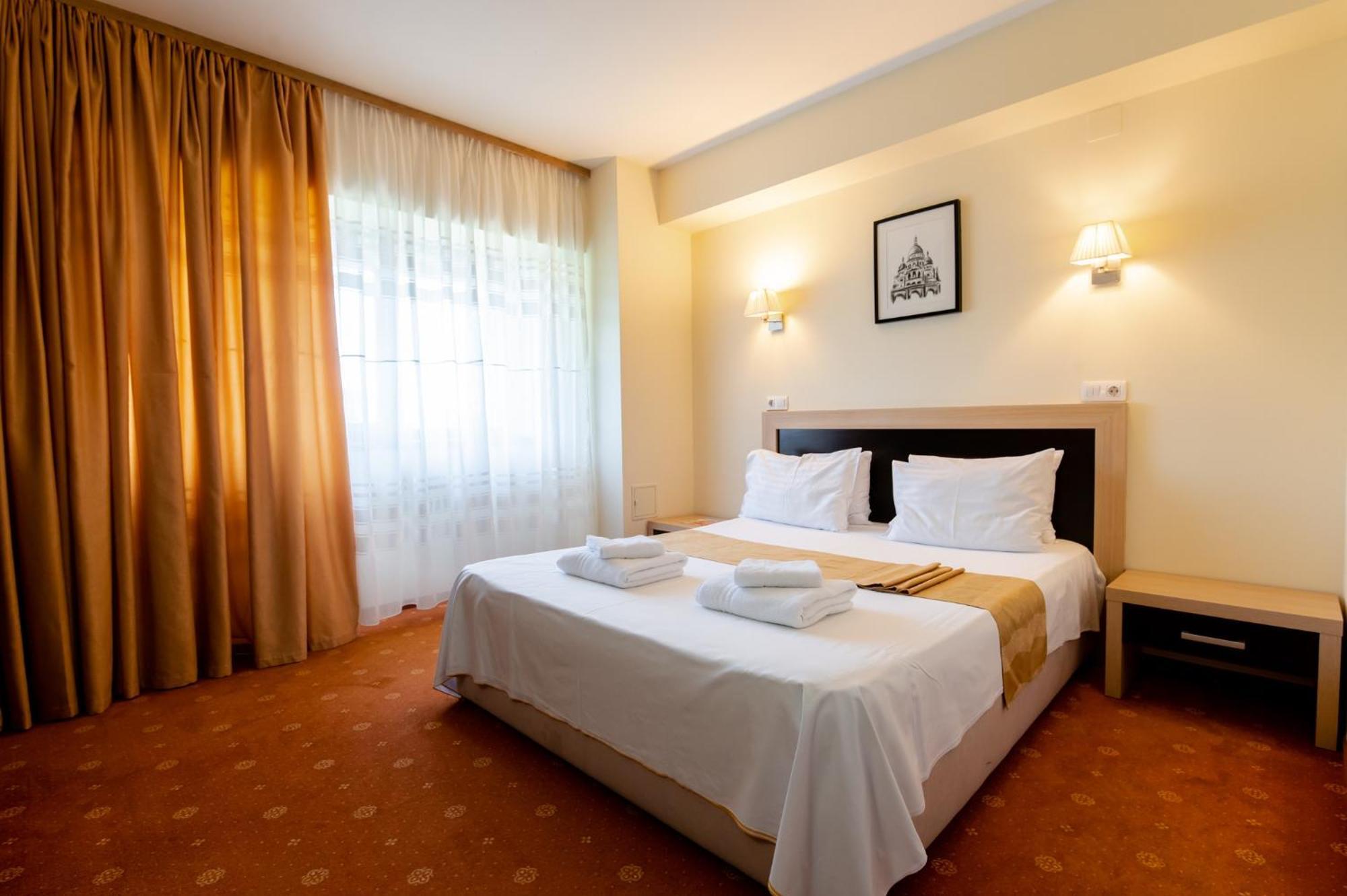 Hotel Oxford By Timhotels Temeşvar Dış mekan fotoğraf